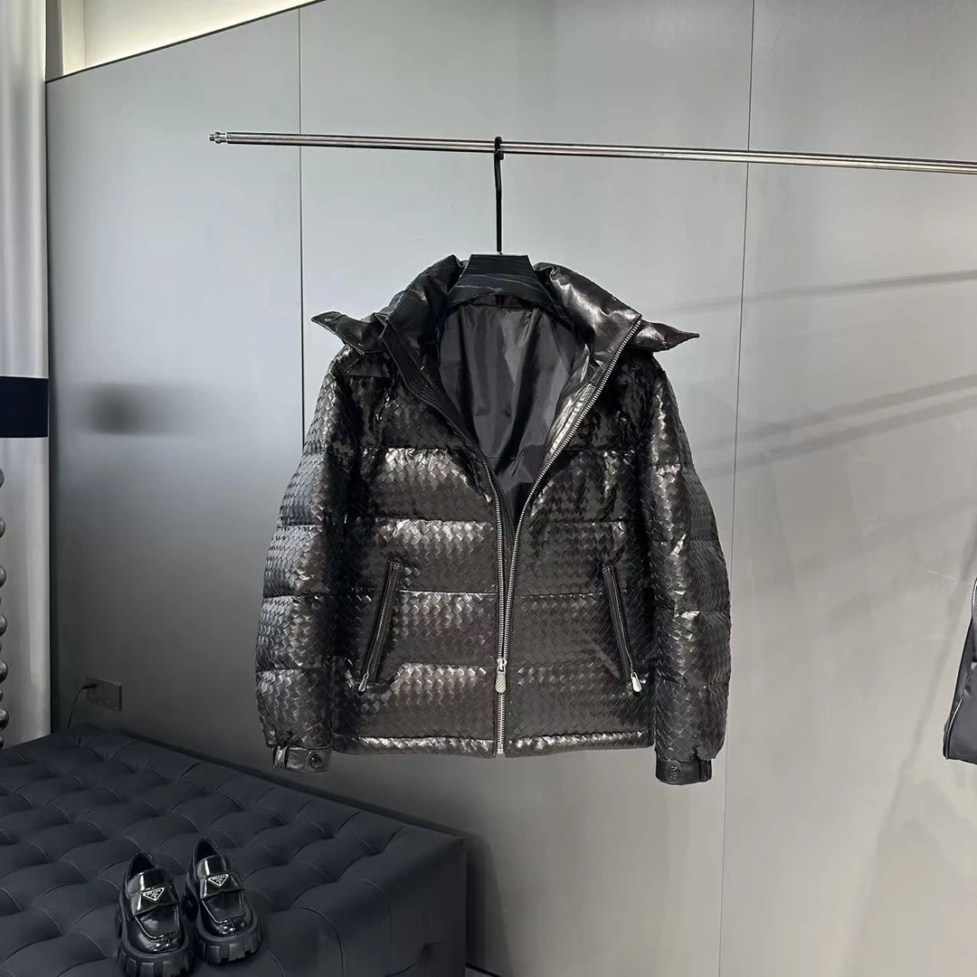 高端人士入 Bv编织胎牛皮 可拆卸帽鹅绒服皮衣男真皮外套