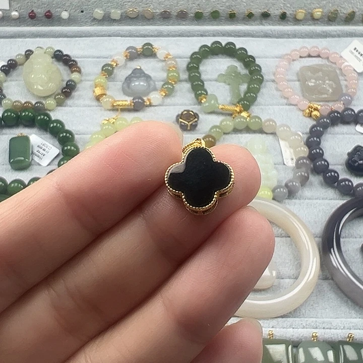 和田玉未镶嵌珠宝半成品