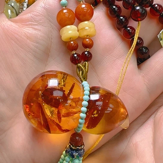 未镶嵌琥珀珠宝奇石