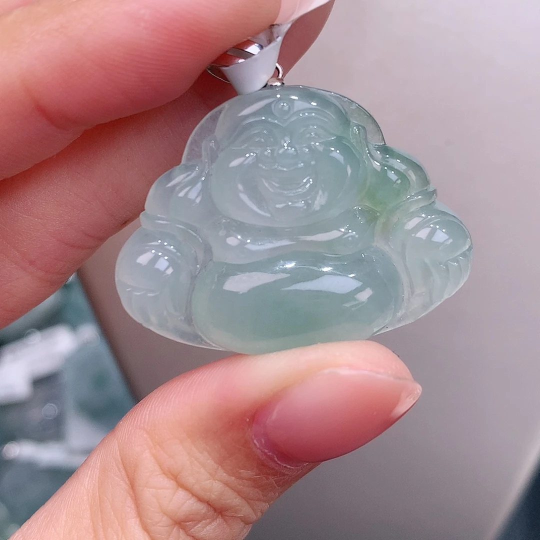 颈饰18K金镶嵌翡翠晴底大佛公