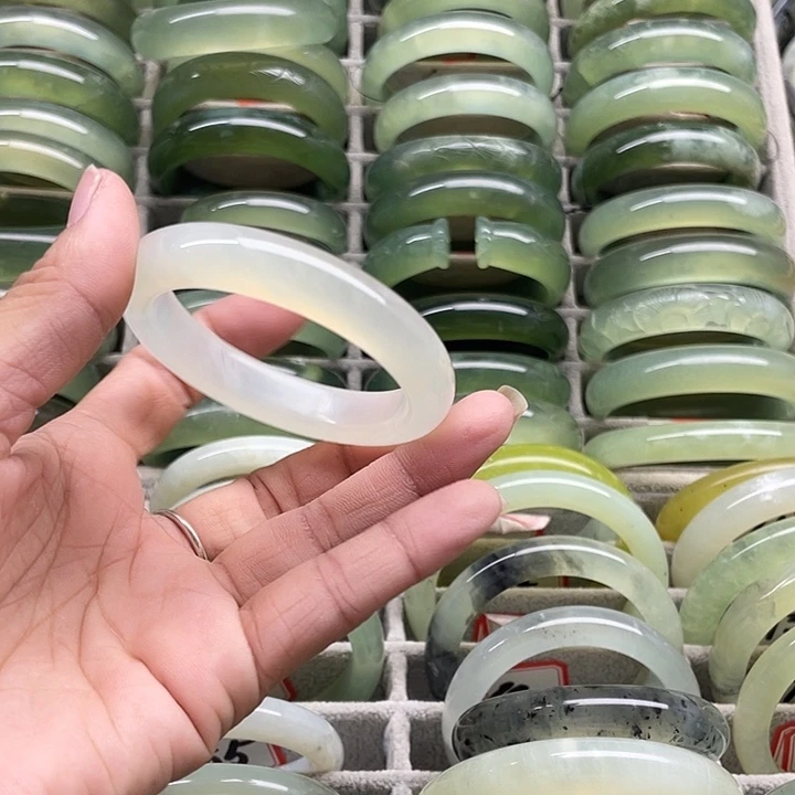 蛇纹石玉未镶嵌手镯57