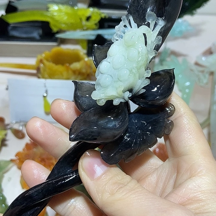 蛇纹石玉未镶嵌发簪?***鸾