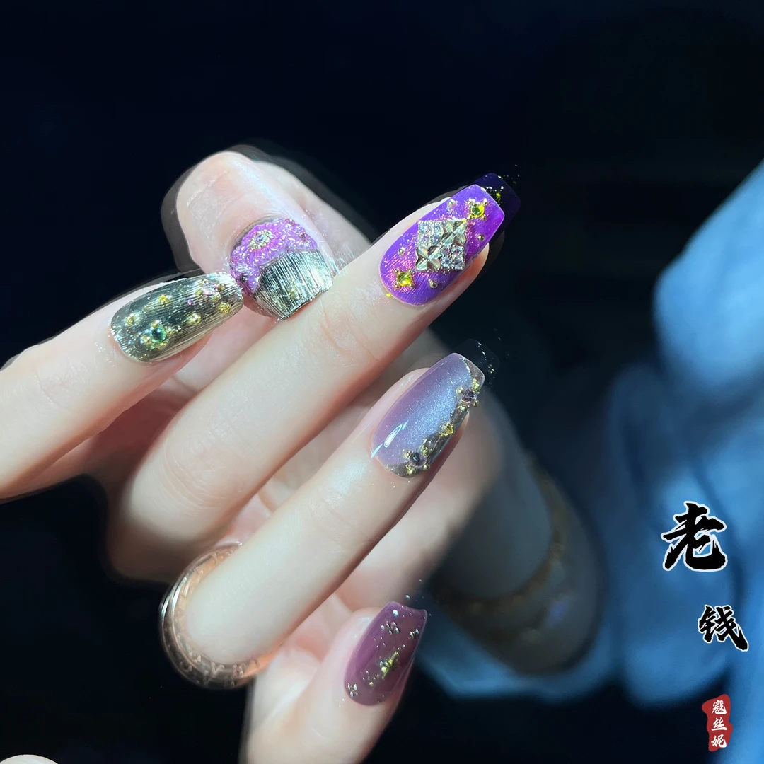 老钱风@【老钱】寇丝妮 纯手工穿戴式美甲