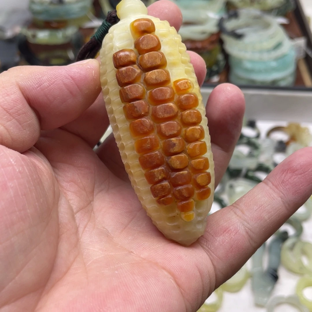 蛇纹石玉未镶嵌吊坠(不含链)