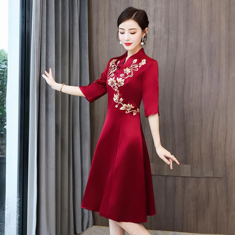 妈妈婚宴礼服夏小个子喜婆婆连衣裙刺绣高端年轻款缎面敬酒服新娘