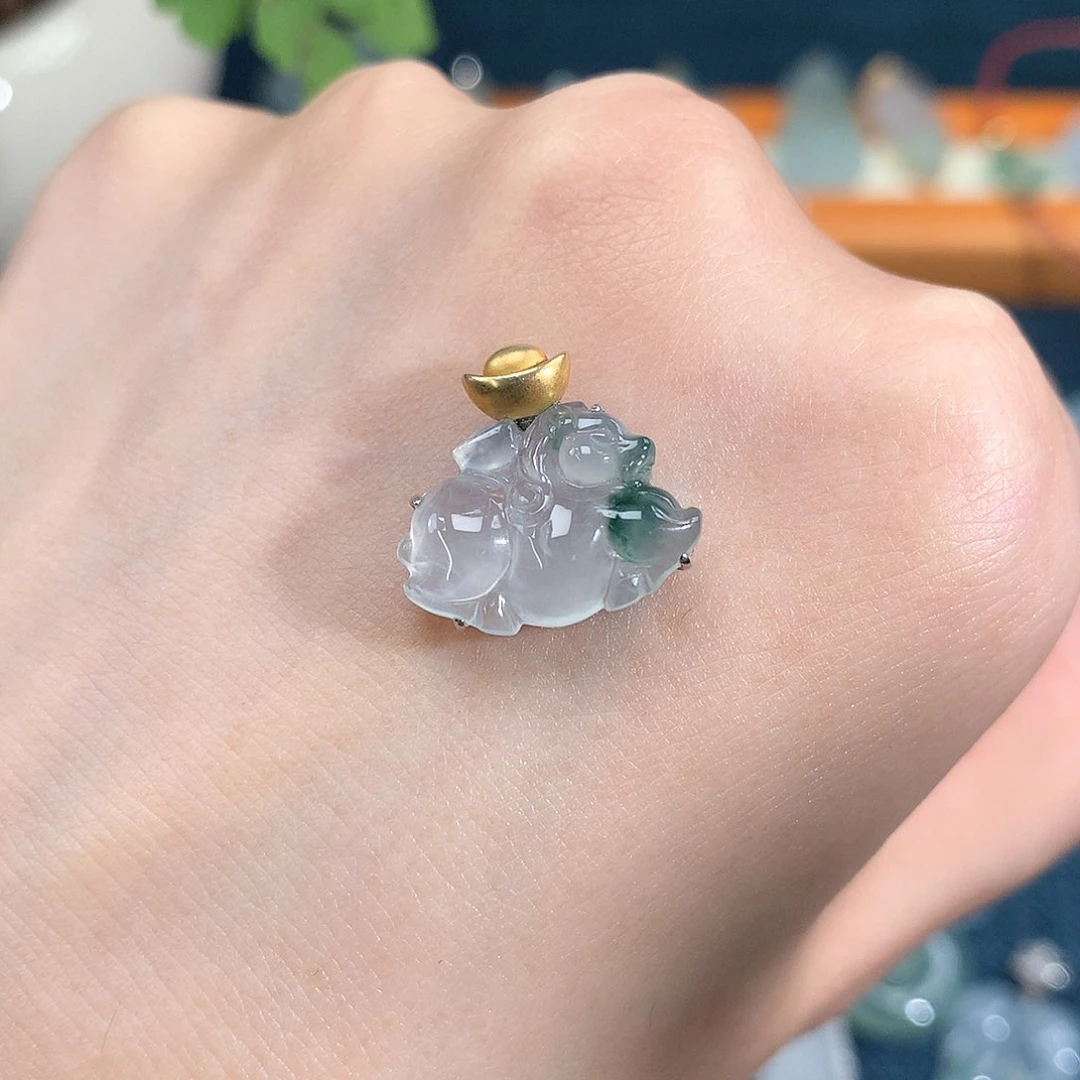 吊坠(不含链)18K金镶嵌翡翠