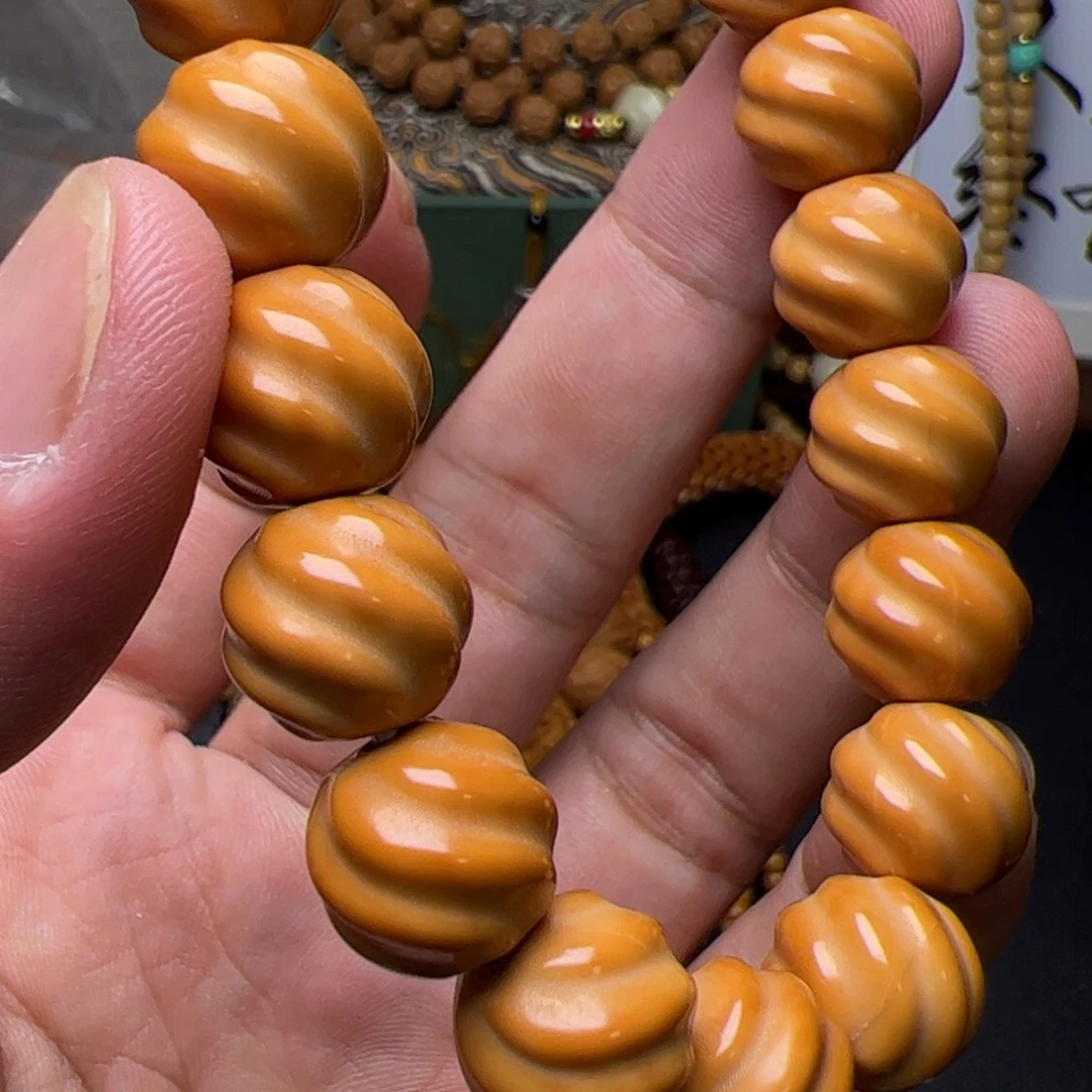 猴头核桃吊坠啦啦啦^_^