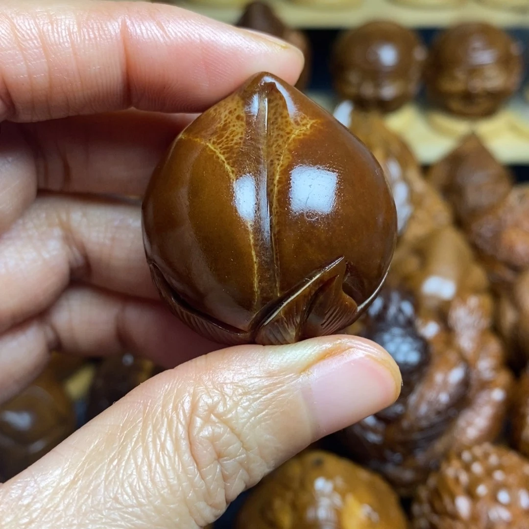 【闪购商品】香榧木?****爸橄榄核雕工艺