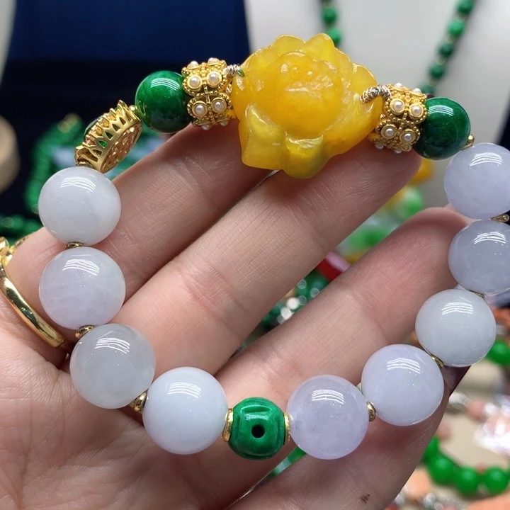 翡翠颈饰未镶嵌吊坠