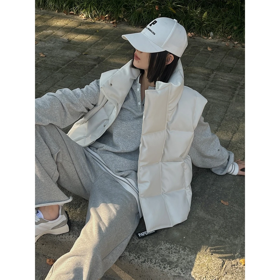 P1031Y2367  高级感皮羽绒马甲女冬季新款外搭2025外穿马夹外套