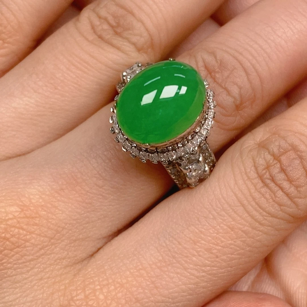 翡翠戒指未镶嵌狒*翡翠