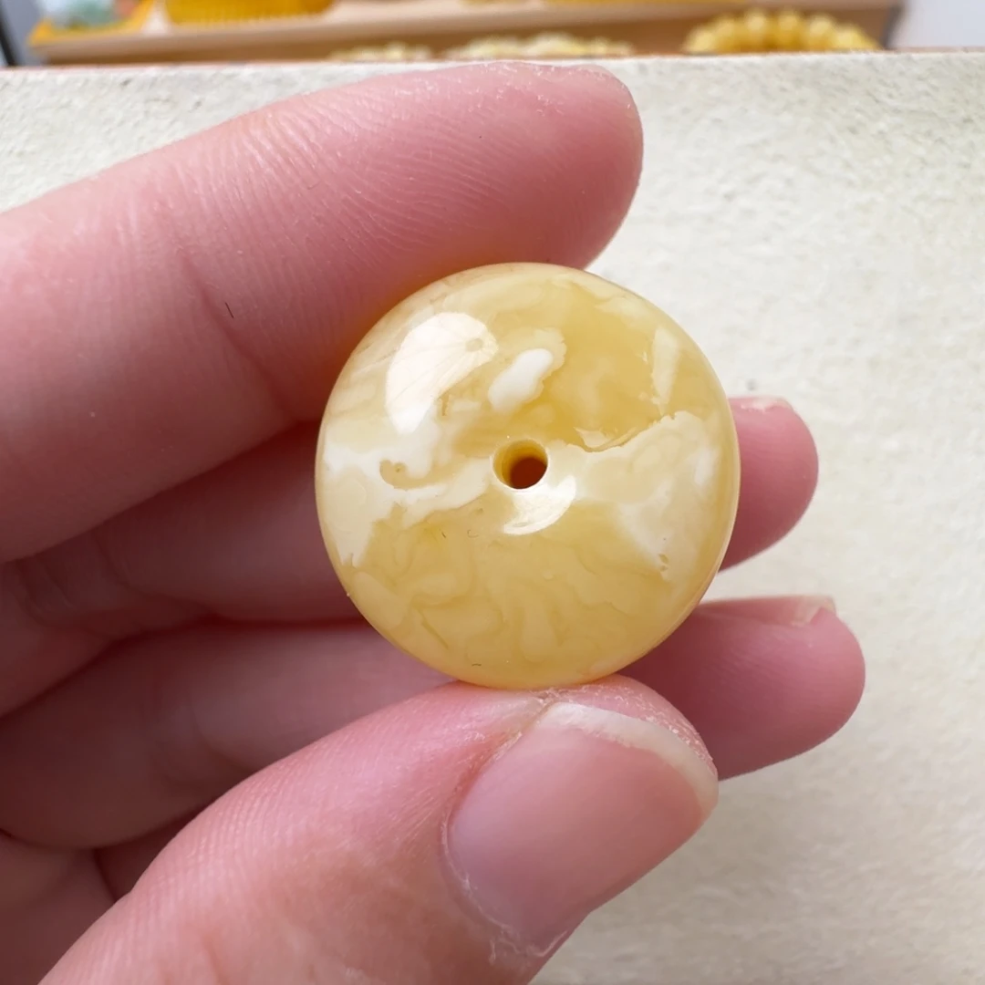 蜜蜡未镶嵌珠宝奇石超过七天不退不换