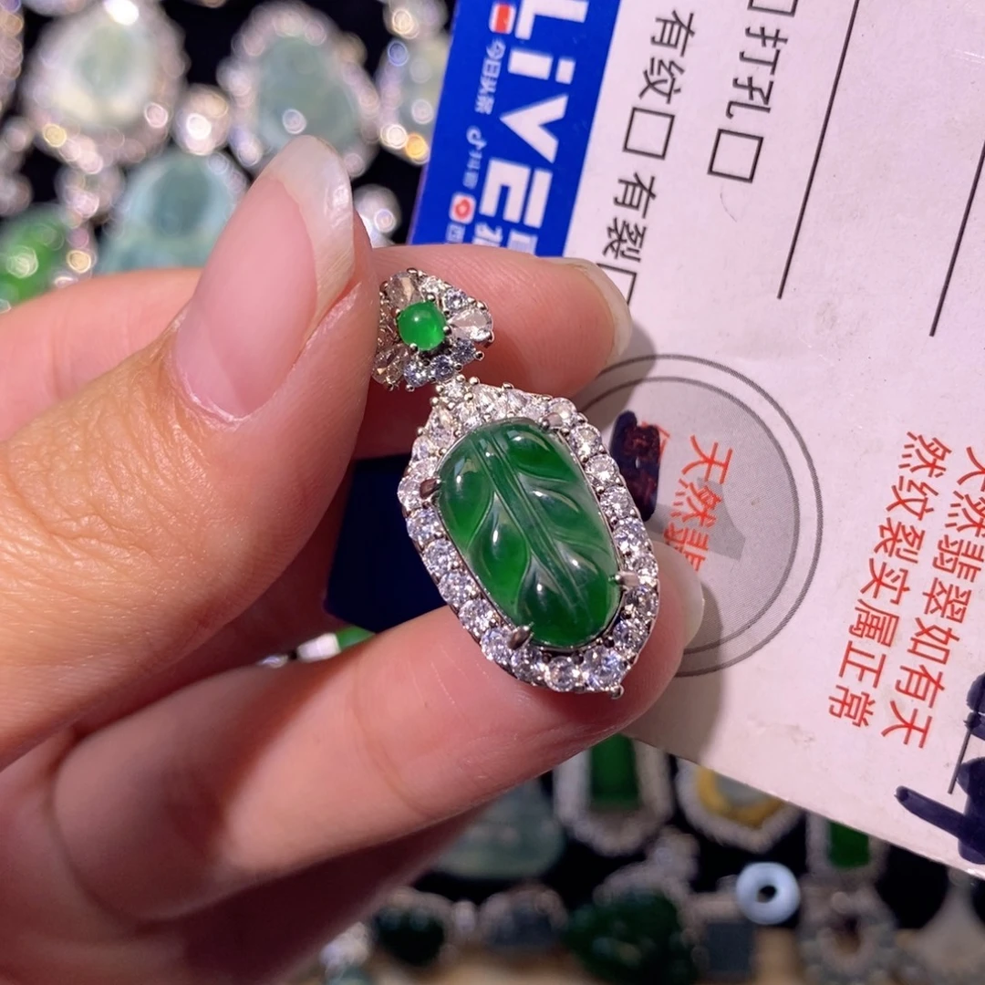 翡翠未镶嵌颈饰天然