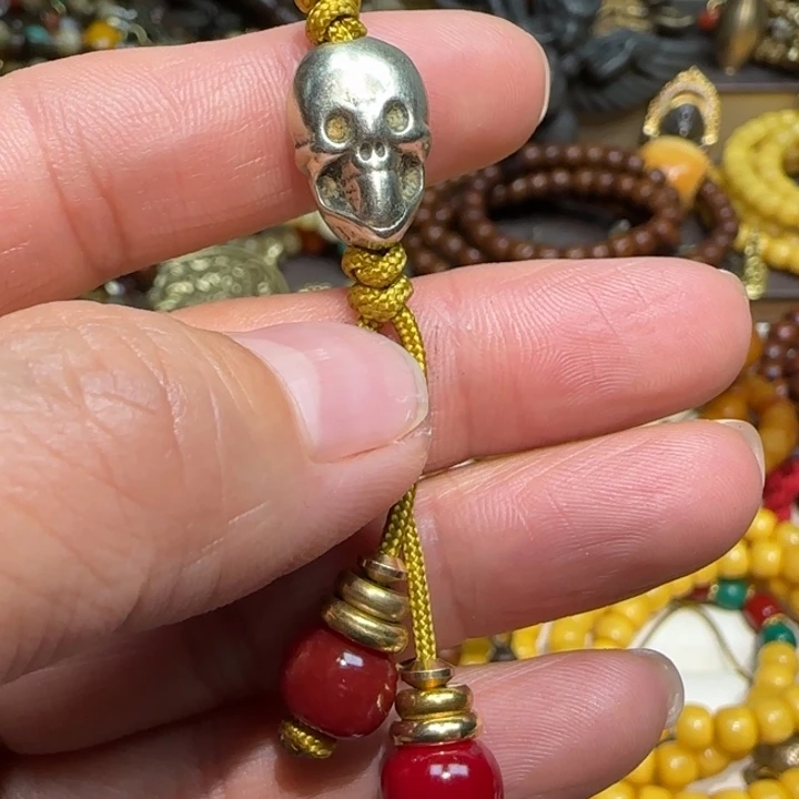 花岗石铁合金配饰