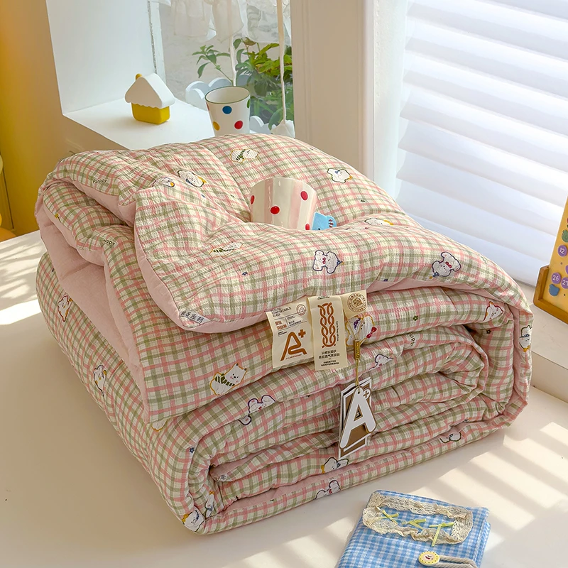 萌趣卡通风双层纱被子新款学生宿舍加厚冬被家用保暖被芯四季通用