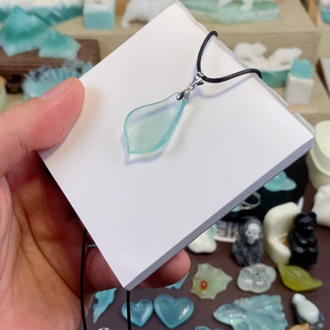 合金蛇纹石玉颈饰