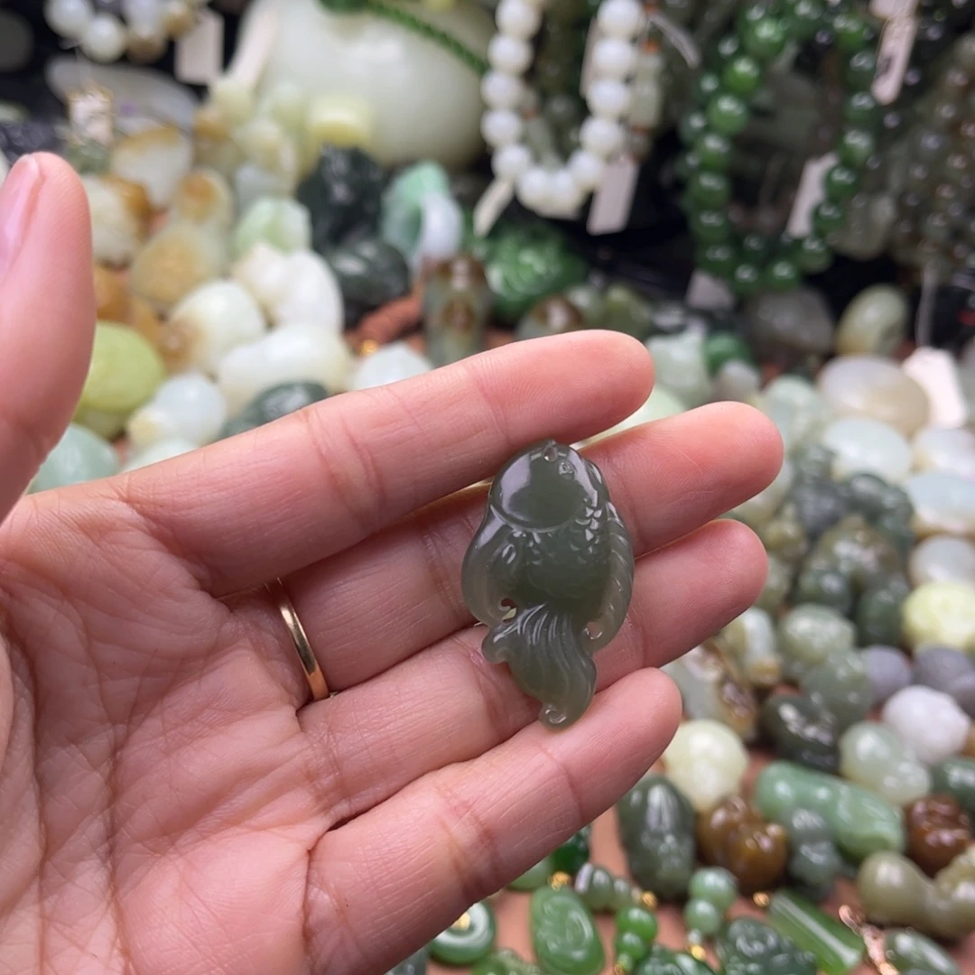 和田玉未镶嵌吊坠(不含链)