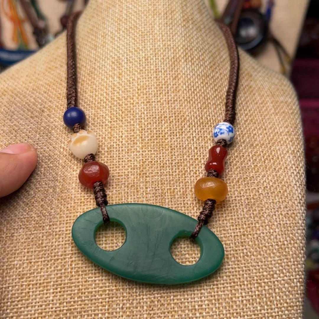 玛瑙/玉髓颈饰未镶嵌