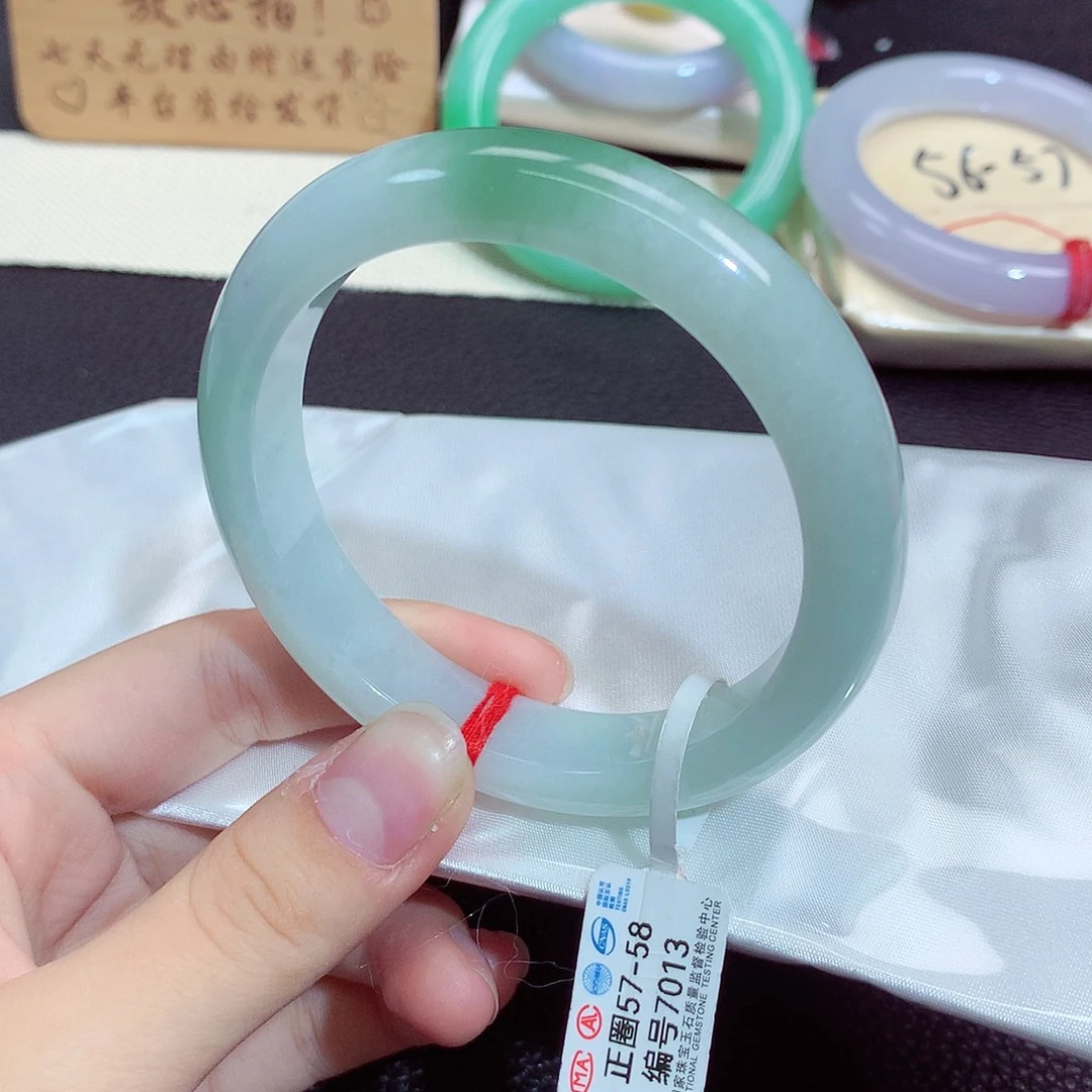 翡翠未镶嵌手镯7013