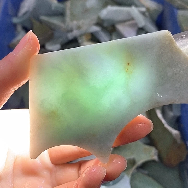 翡翠裸石缅甸翡翠边角料