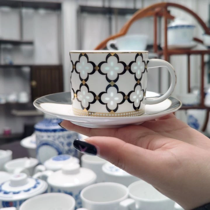 陶瓷璀璨咖啡杯一杯一碟颜色随机