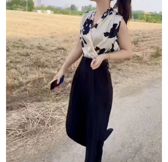 时尚潮流百搭精品女装zsx37009