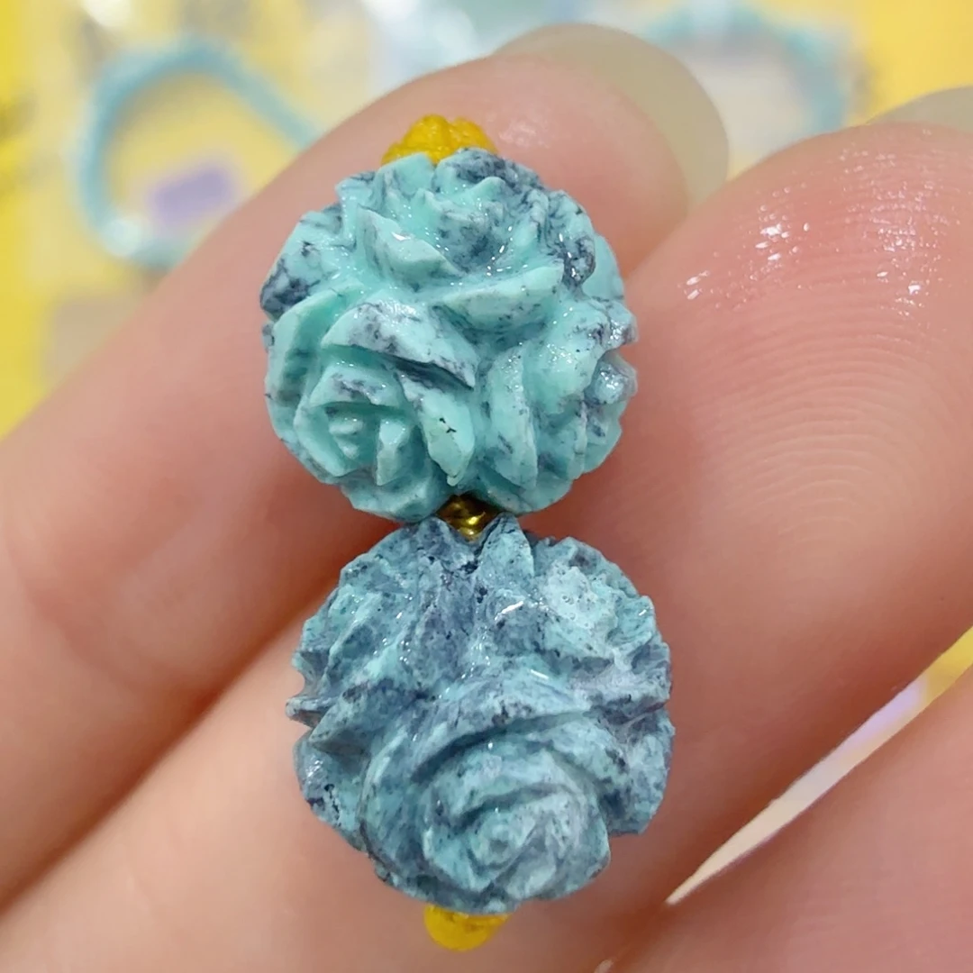 绿松石未镶嵌珠宝奇石