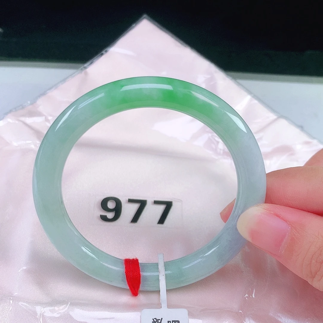 未镶嵌手镯（圆镯）翡翠翡翠手镯