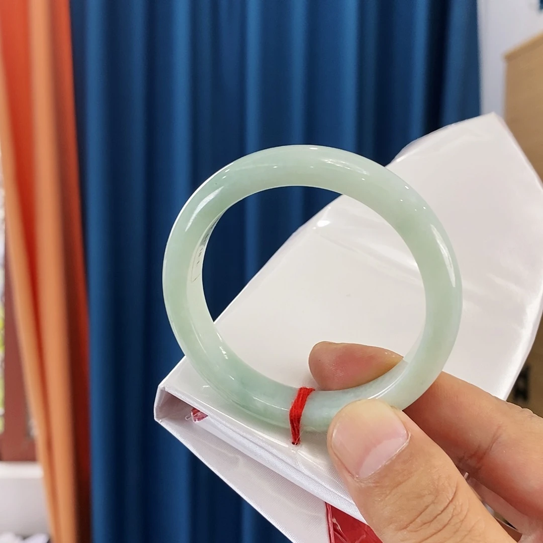 未镶嵌手镯翡翠翡翠