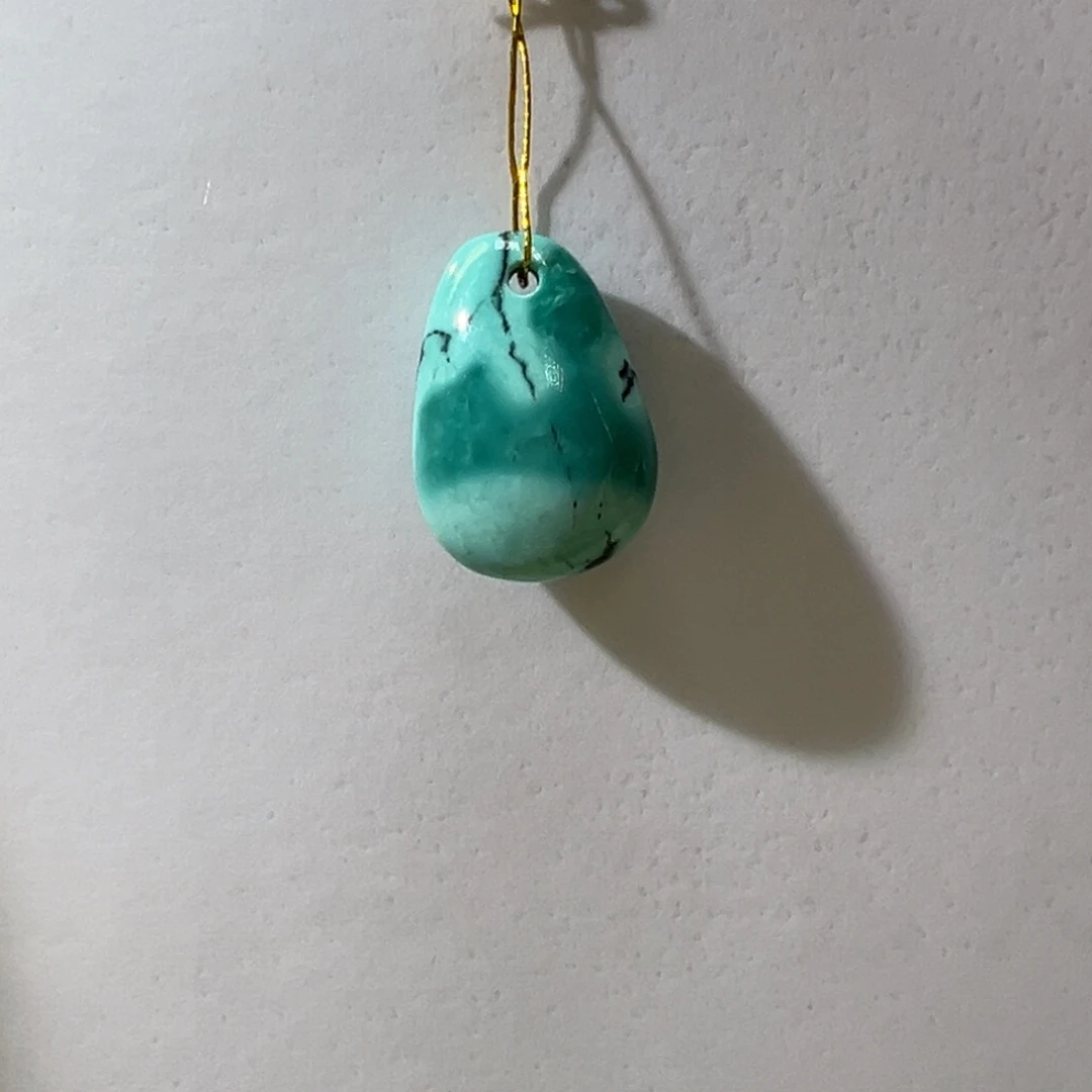 绿松石未镶嵌挂件