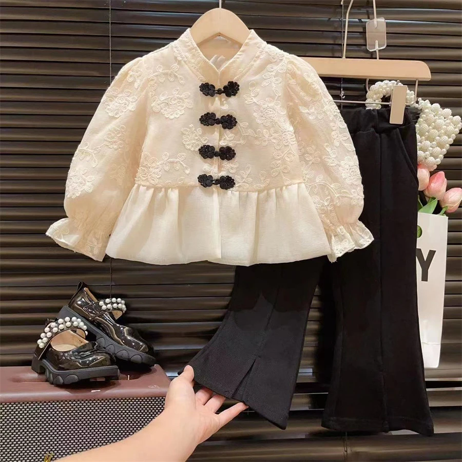 新品童装女童秋套装中国风盘扣刺绣上衣洋气女孩显瘦喇叭裤两件套