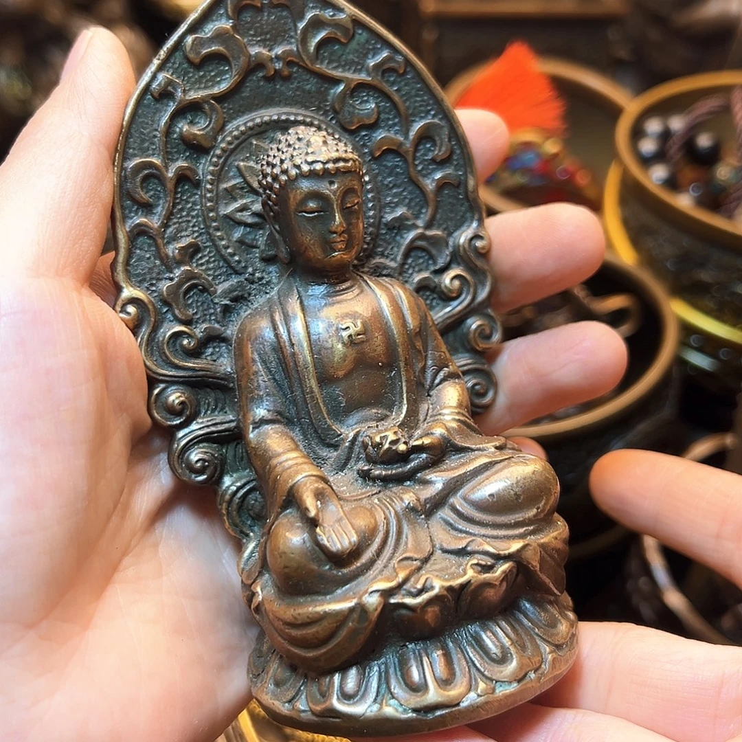 精美铜器工艺品等