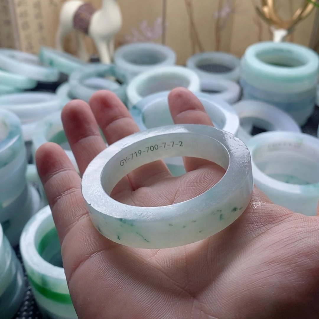 ****定制翡翠未镶嵌AA