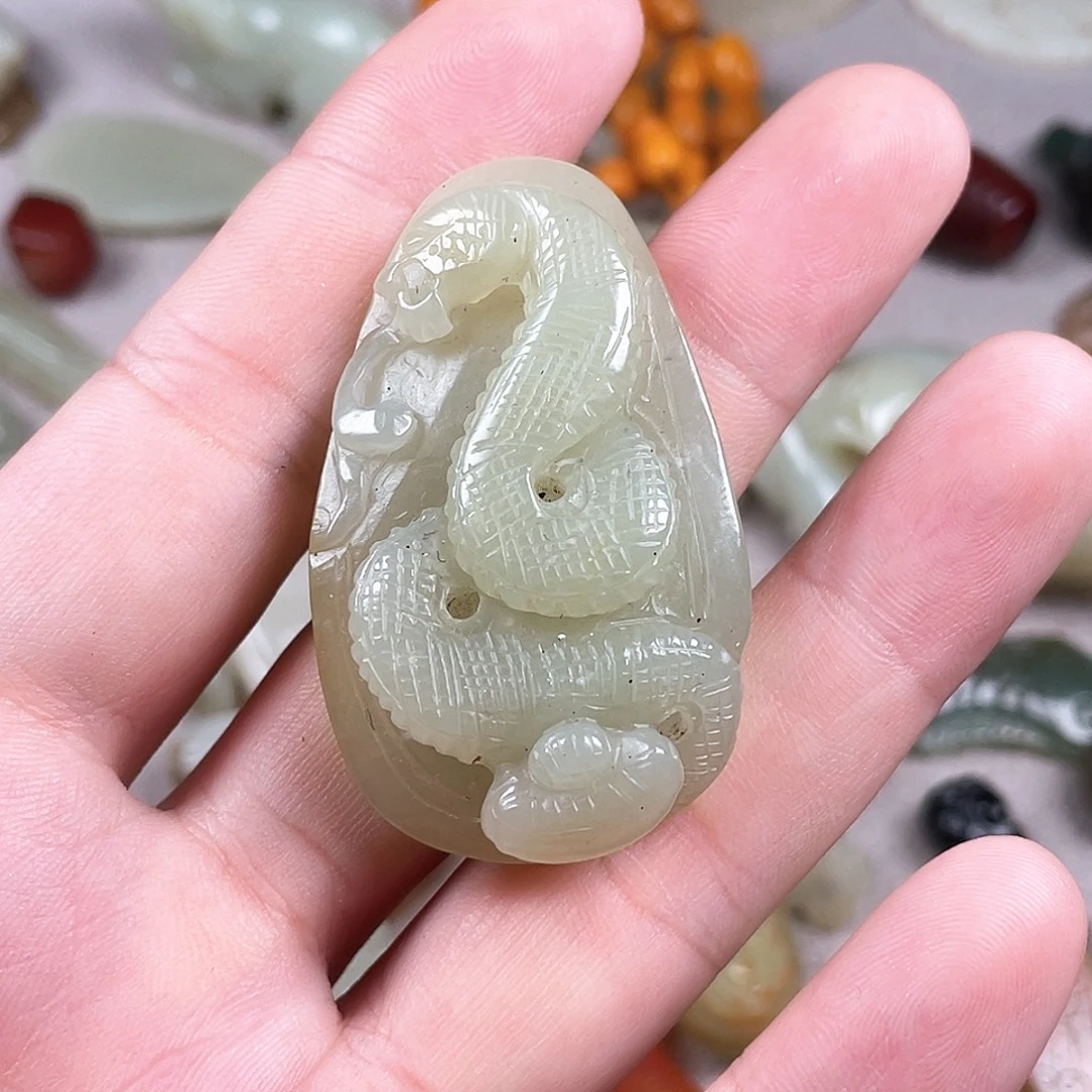 颈饰未镶嵌和田玉