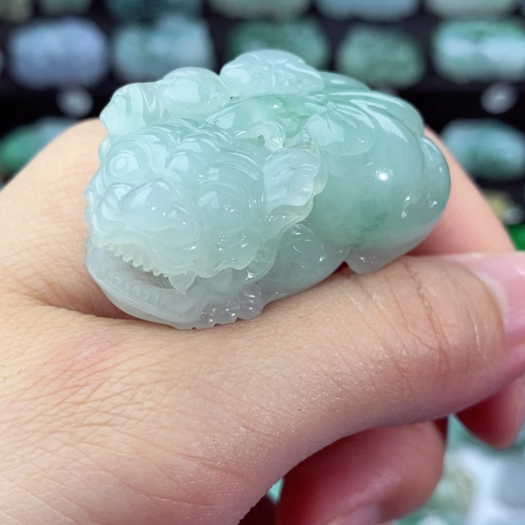 翡翠颈饰未镶嵌天然