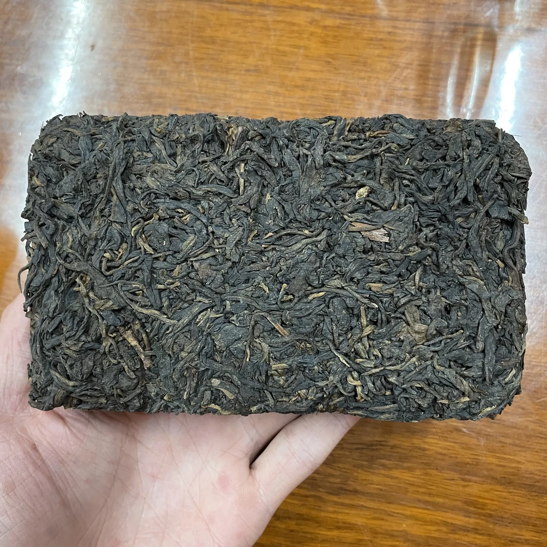 80年代 文X革生砖 普洱茶 生茶