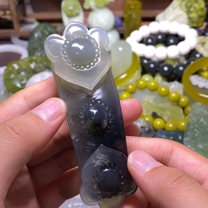 岫玉未镶嵌岫玉颈饰