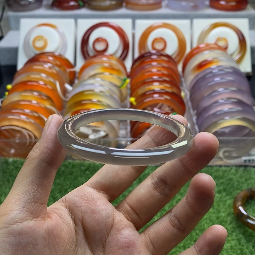 手镯玛瑙/玉髓未镶嵌