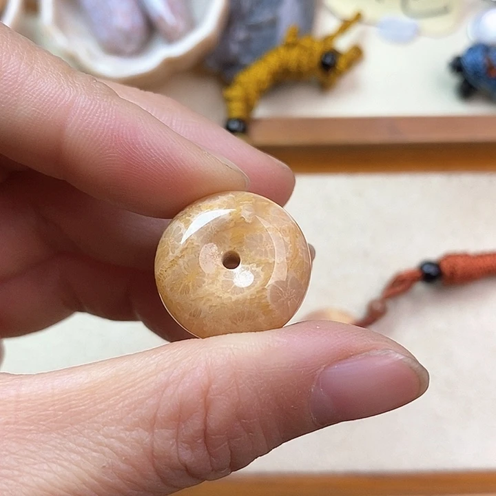 硅化玉颈饰未镶嵌遗***好