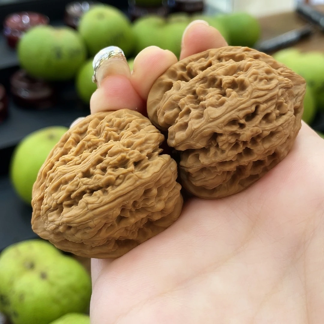 文玩核桃吊坠南疆