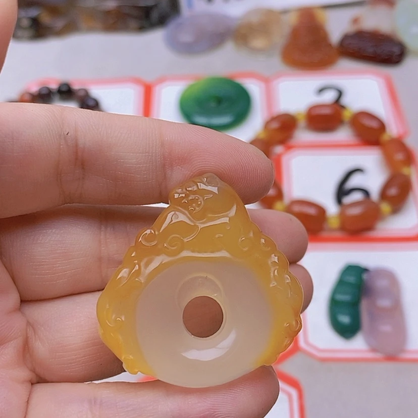 【闪购商品】玛瑙/玉髓未镶嵌珠宝半成品无*