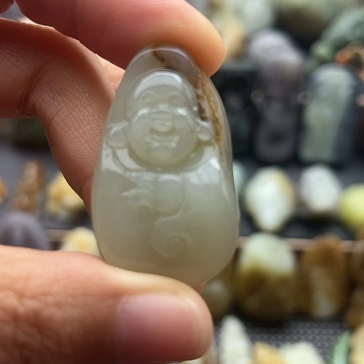 和田玉（糖玉）未镶嵌颈饰