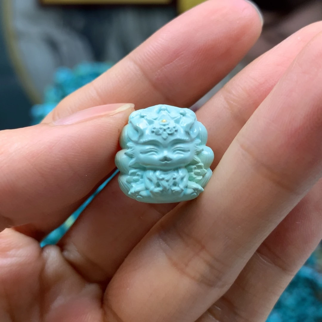 绿松石配饰未镶嵌