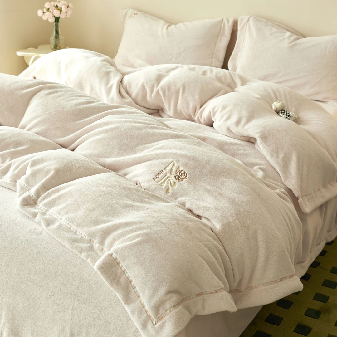 加厚兔毛绒四件套绣花保暖牛奶绒毛绒被套床单冬季绒面床上用品