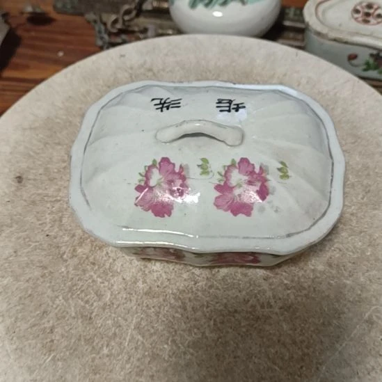 摆件粉彩陶瓷摆件青花陶瓷摆件粉彩陶瓷摆件粉彩陶瓷