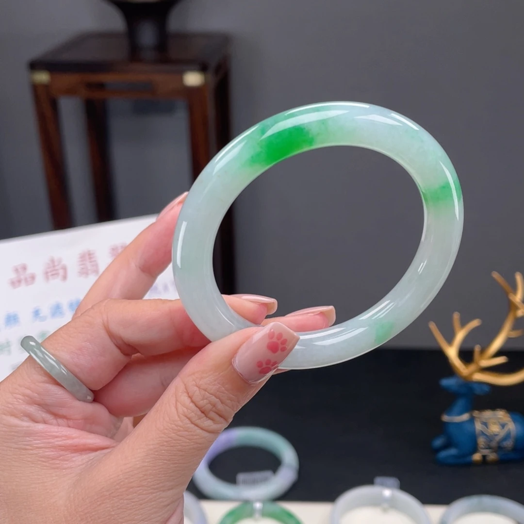 未镶嵌手镯翡翠55