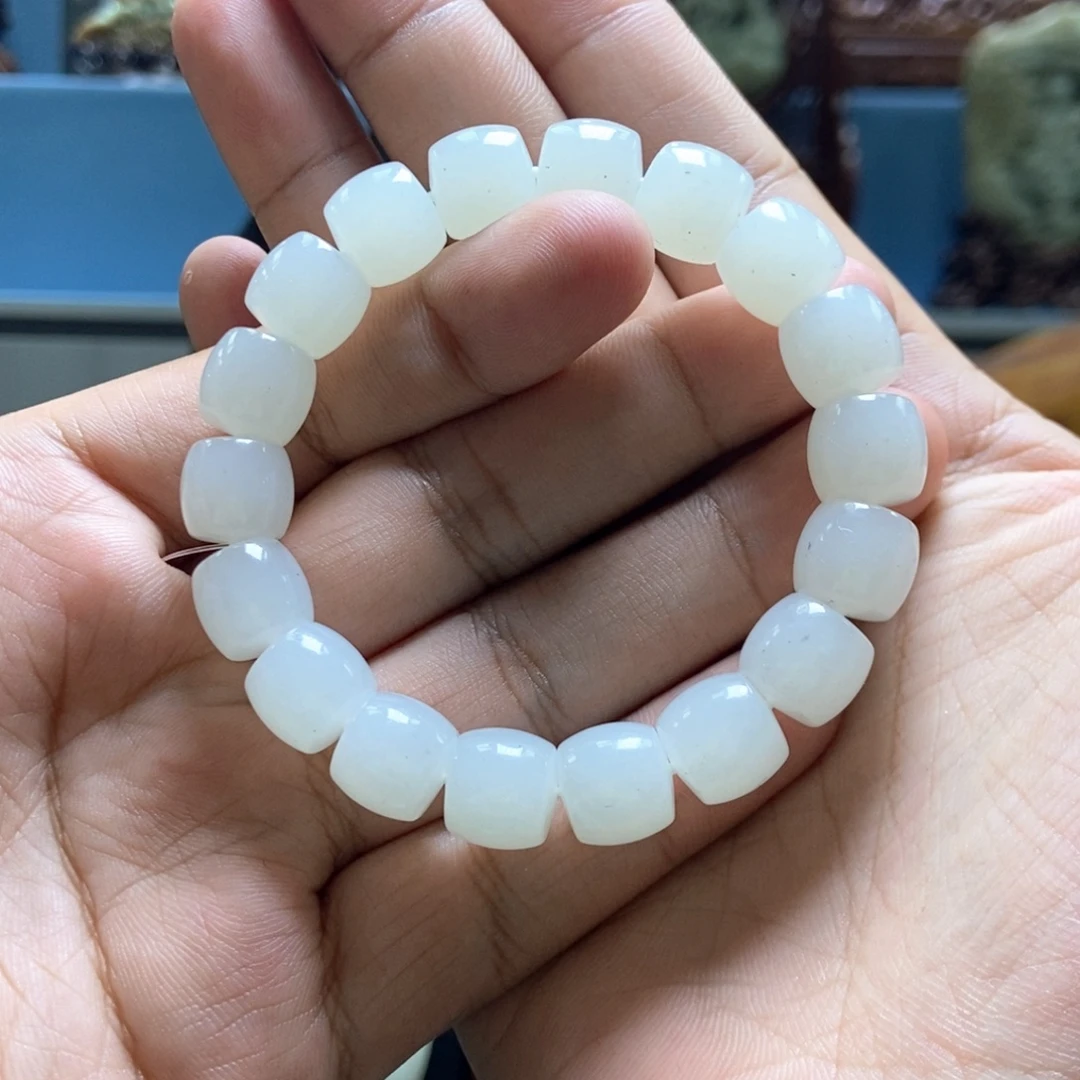 丹***堂和田玉未镶嵌把件