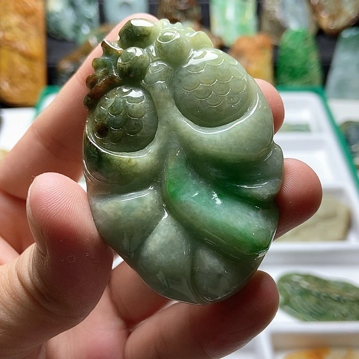 翡翠未镶嵌颈饰翡翠a货
