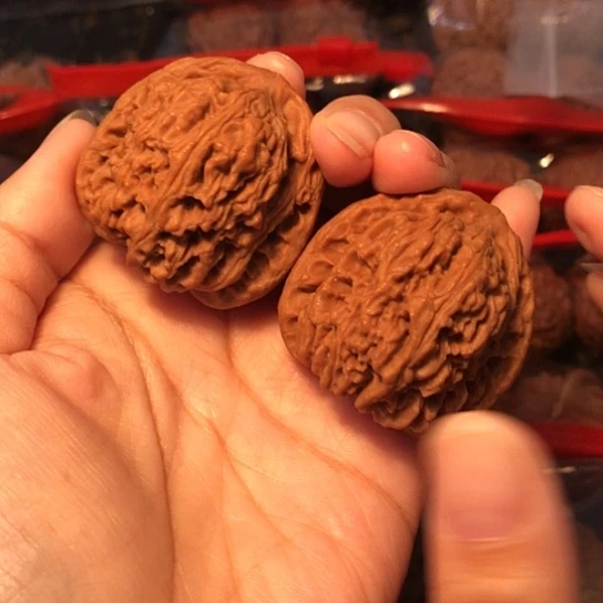 S***…文玩核桃吊坠南疆40
