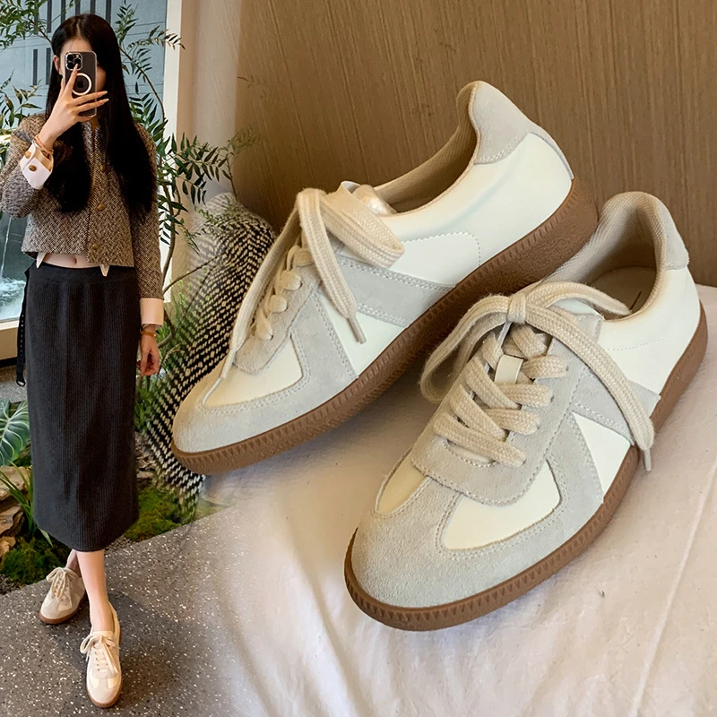 加宽加肥322-5-6德训鞋内增高小白鞋休闲运动板鞋宽胖脚大码女鞋